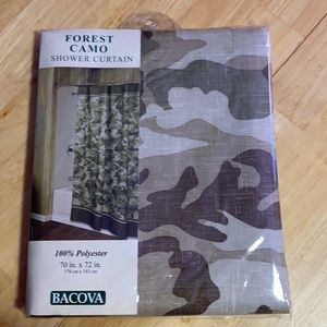 Back a Forest camo shower curtain